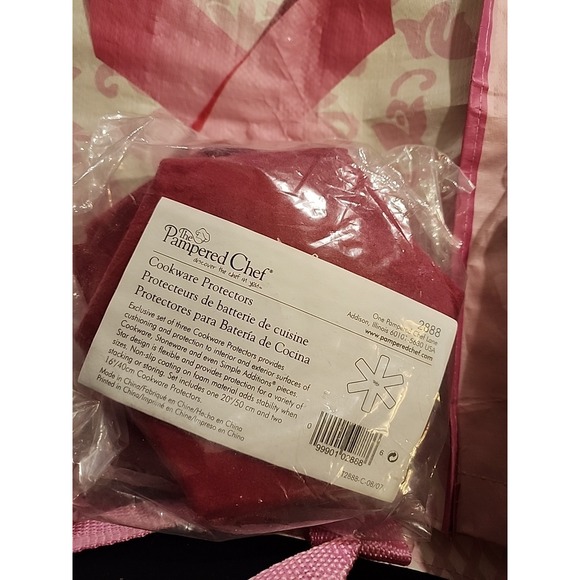 Pampered Chef Cookware Protection Set #2888 New Factory Sealed Packaging - Picture 1 of 2